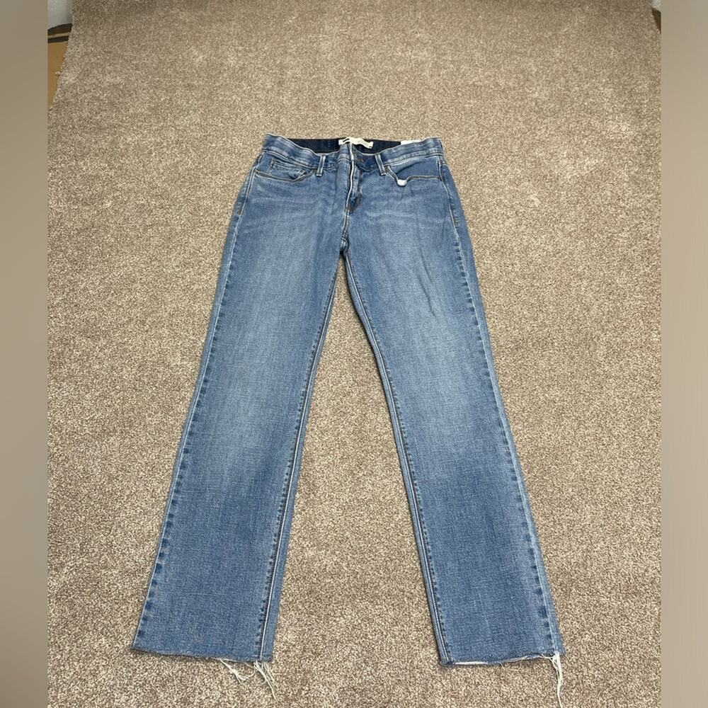 Levis womens 525 perfect waist straight jeans sz 6M 28x28 fray edge blue jeans
